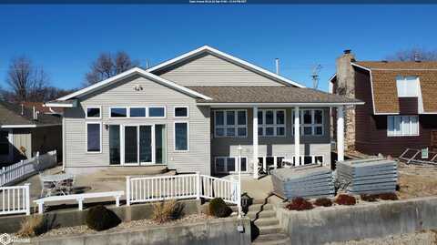 4641 N Shore Drive, Clear Lake, IA 50428
