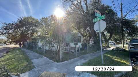 1942 W 14TH Street, Jacksonville, FL 32209