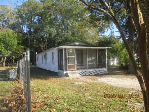 5821 PARIS Avenue, Jacksonville, FL 32209