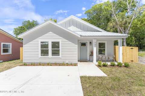740 W 5TH Street, Saint Augustine, FL 32084