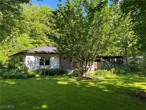 5123 4th Avenue, Andover, OH 44003