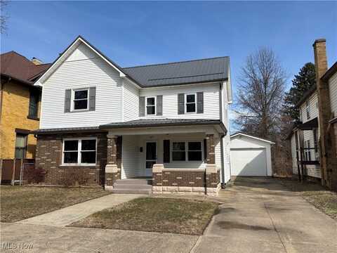 727 N Walnut Street, Dover, OH 44622