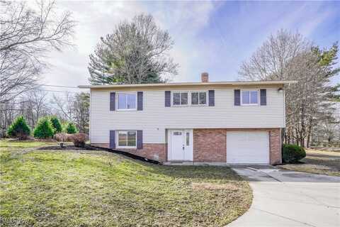 6985 Beechwood Avenue, Alliance, OH 44601