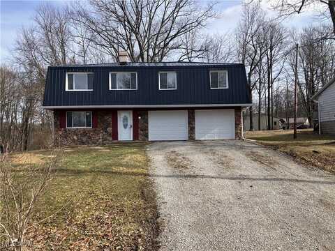 261 E Mohawk Drive, Malvern, OH 44644