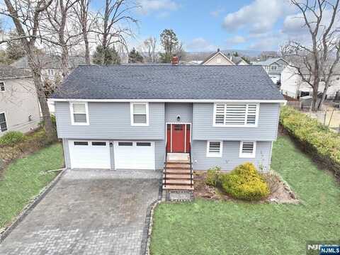 318 High Street, Northvale, NJ 07647