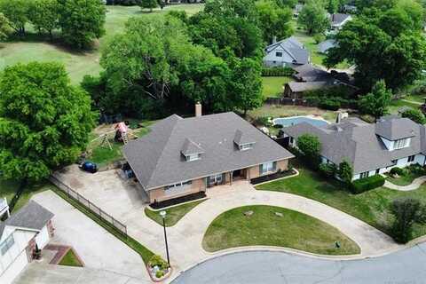 710 Meadowood Drive, Broken Arrow, OK 74011
