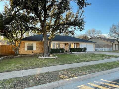 2429 Meadow Creek, Bedford, TX 76021