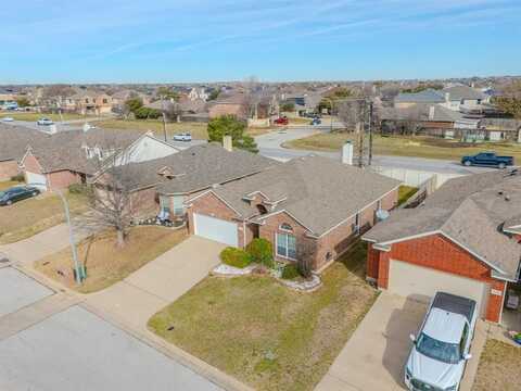 556 Caravan Drive, Fort Worth, TX 76131