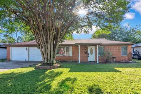 3510 Reeves Street, North Richland Hills, TX 76117