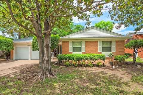 10833 Palace Way, Dallas, TX 75218