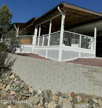 2281 E Hillside Loop Road, Prescott, AZ 86301