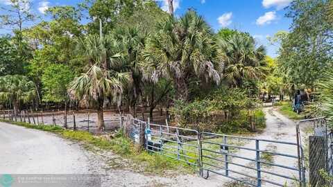 687 D Rd, Loxahatchee, FL 33470