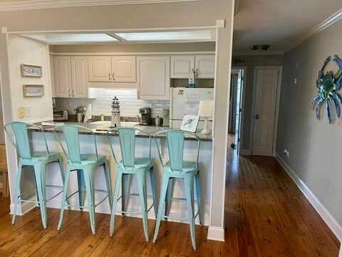 6829 Thomas Dr, Panama City Beach, FL 32408