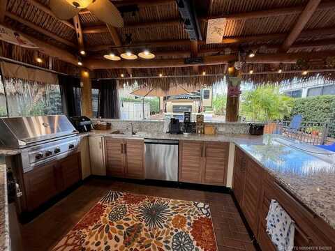184 NW Hazard Way, Port Saint Lucie, FL 34986