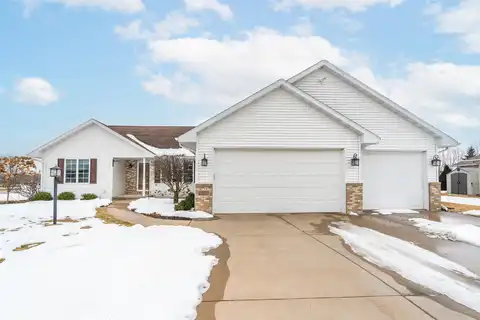 W5925 DAFFODIL Drive, APPLETON, WI 54915