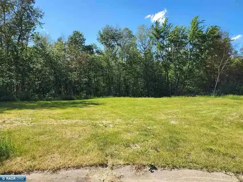 811 Aspen Knoll, Hibbing, MN 55746