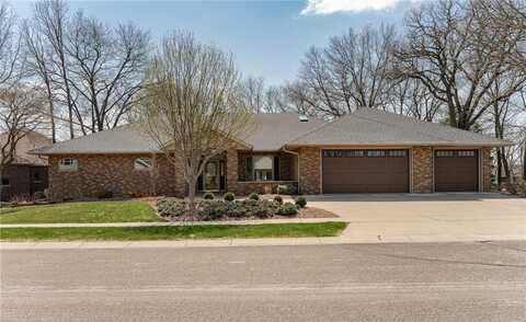 2006 Glendale Hills Drive NE, Rochester, MN 55906