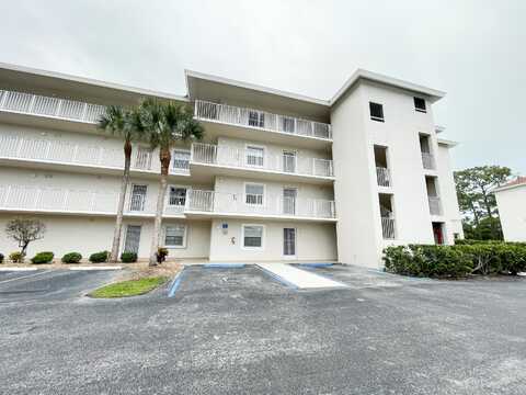 481 Quail Forest Boulevard, Naples, FL 34105
