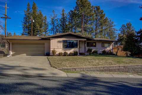 908 Cedar Street, Yreka, CA 96097