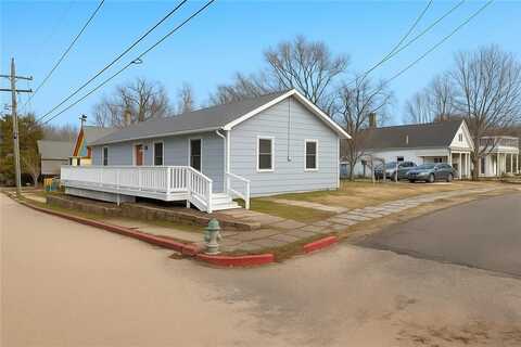 15 White ST, Eureka Springs, AR 72632