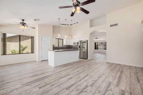 11318 S HOPI Drive, Goodyear, AZ 85338