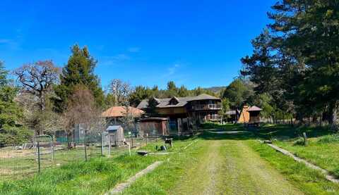 13341 Airport Road, Boonville, CA 95415