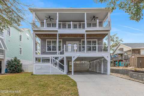 101 SE 43rd Street, Oak Island, NC 28465