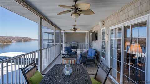 68 Lighthouse Road, Lake Ozark, MO 65049
