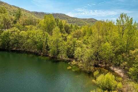 142 Lakeway Drive, Pikeville, TN 37367