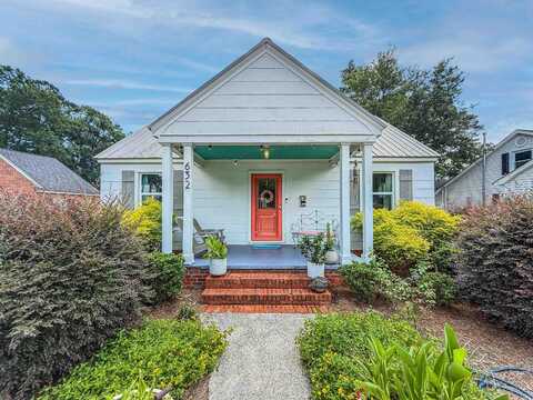 632 Magnolia Dr., Georgetown, SC 29440