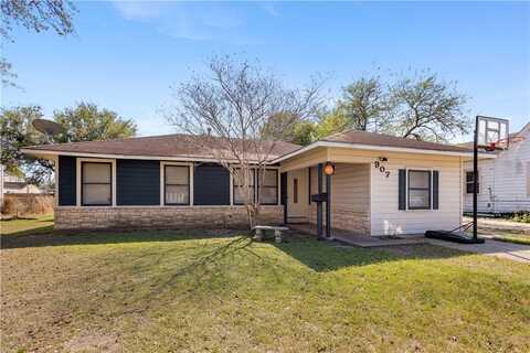 907 W Alice Avenue, Kingsville, TX 78363