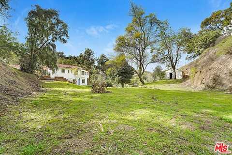 3351 Coldwater Canyon Ave, Los Angeles, CA 91604