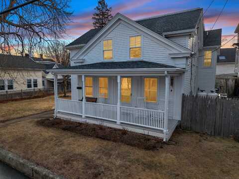 11 Pearl Street, Groton, CT 06340