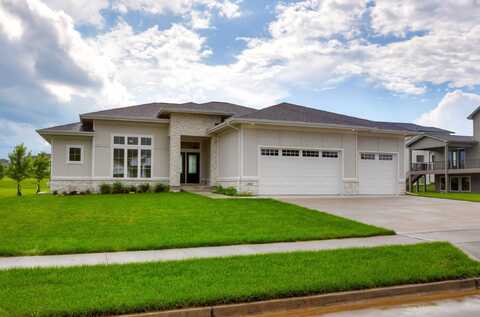 4732 162nd Street, Urbandale, IA 50323