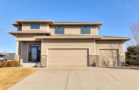 14201 Brookview Drive, Urbandale, IA 50323
