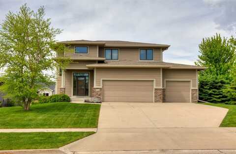 14201 Brookview Drive, Urbandale, IA 50323