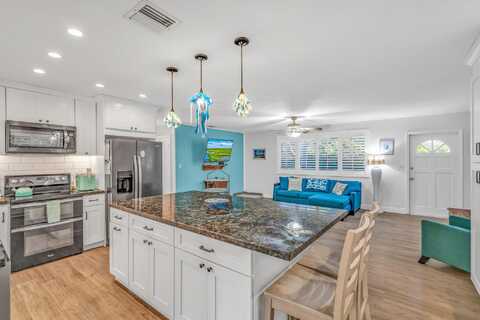573 Boyd Drive, Key Largo, FL 33037