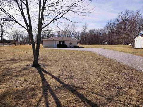 8229 Carroll Road, Churubusco, IN 46723