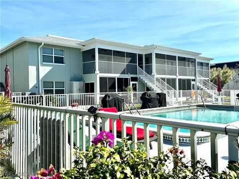 928 SE 46th Street, Cape Coral, FL 33904