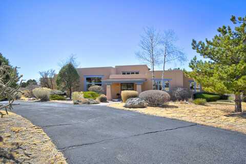 553 BLACK BEAR Road NE, Albuquerque, NM 87122