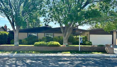 44133 W 28th Street, Lancaster, CA 93536