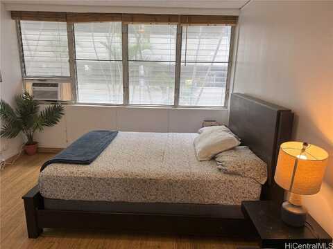 2442 Tusitala Street, Honolulu, HI 96815