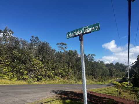 ROAD 4, Volcano, HI 96785