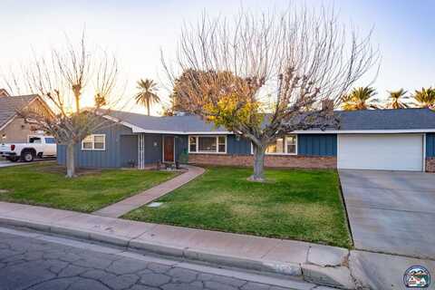 527 W Magnolia St, Brawley, CA 92227