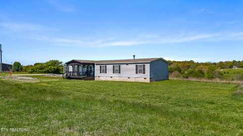 1143 Ballplay Rd, Madisonville, TN 37354