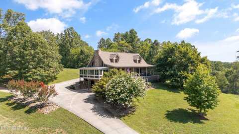 834 Shoal Creek Rd, Englewood, TN 37329