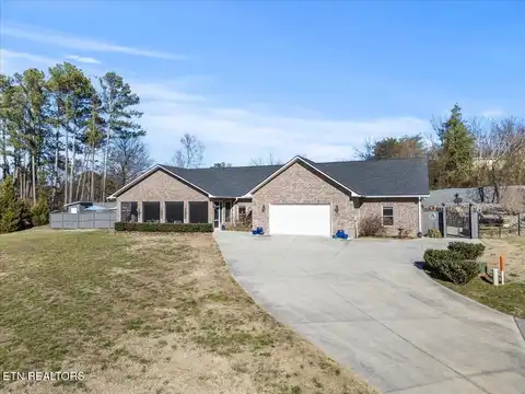 846 & 845 Quietlands Drive, Maryville, TN 37801