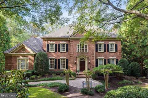 8415 BROOKEWOOD CT, MCLEAN, VA 22102