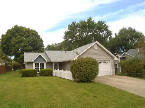 1107 JACQUELYN Court, Maryville, IL 62062