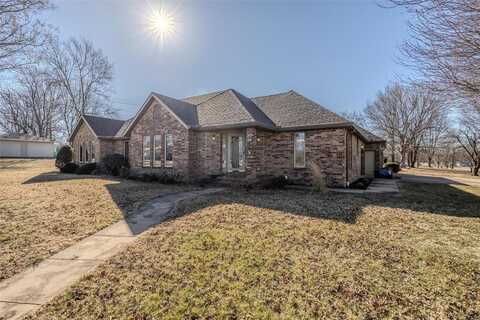 300 Brook Street, Lebanon, MO 65536